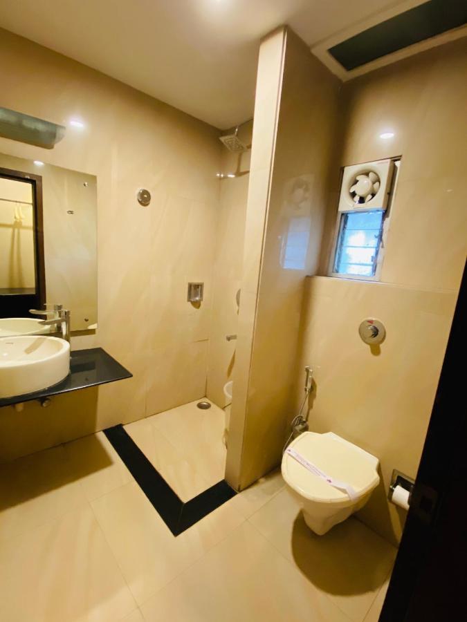 Saluja Residency Hotel Siliguri Exterior foto